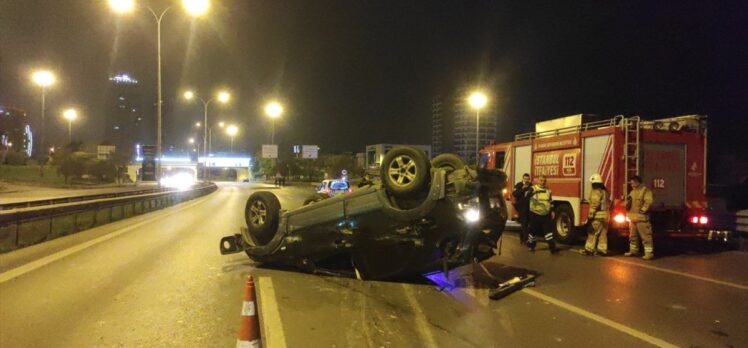 Maltepe'deki trafik kazasında 3 kişi yaralandı