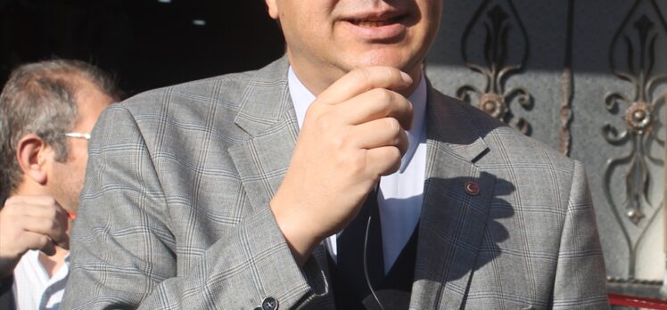 Saadet Partisi Genel Başkan Yardımcısı Arıkan, Balıkesir'de ilçe kongresine katıldı: