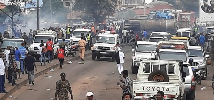 Sierra Leone'de yakıt tankerinin patlaması sonucu onlarca kişi öldü