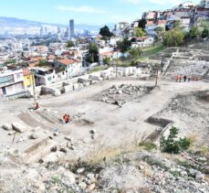 Smyrna Antik Kenti'ndeki tiyatroda “sanatçı tuvaleti” bulundu