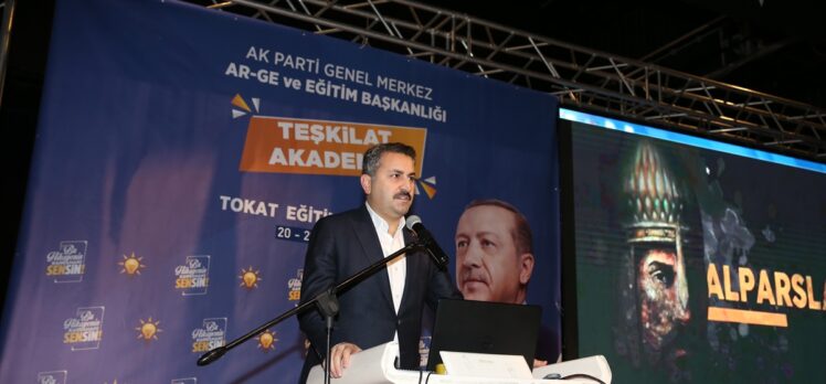 Tokat'ta AK Parti'nin “Teşkilat Akademisi” eğitimi başladı