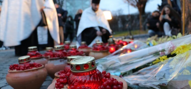 Ukrayna'da “Holodomor trajedisi”nin kurbanları anıldı