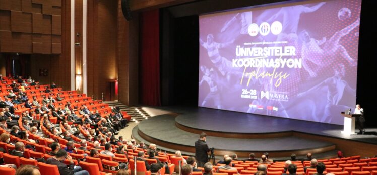 Üniversite Sporları Federasyonu Başkanı Prof. Dr. Günay'dan gençlere spor yapması için çağrı: