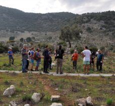 Yarımadanın “Mutlu çobanı” turistlerin gönüllü rehberi oldu