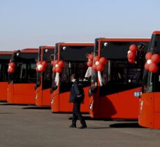 Ankara Büyükşehir Belediyesinin yeni otobüslerinin teslimatı dolayısıyla tören düzenlendi