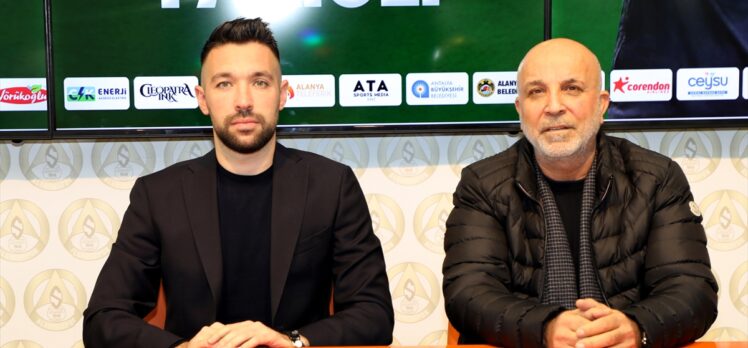 Aytemiz Alanyaspor'da teknik direktörlüğe Francesco Farioli getirildi