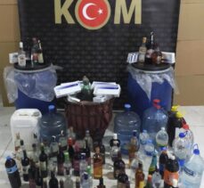 Hatay'da 260 litre sahte içki ile 150 paket kaçak sigara ele geçirildi