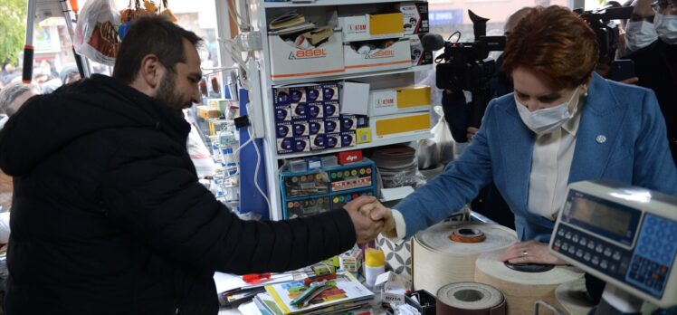 İYİ Parti Genel Başkanı Akşener, Kahramanmaraş'ta esnaf ziyaretinde bulundu