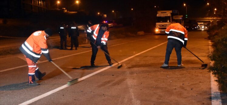 Kırıkkale'de kaza yerini temizleyen 2 işçi, otomobilin çarpması sonucu yaralandı