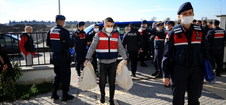 Kıyıköy Belediyesinde usulsüzlük ve rüşvet iddiasıyla gözaltına alınan 6 şüpheli adliyede