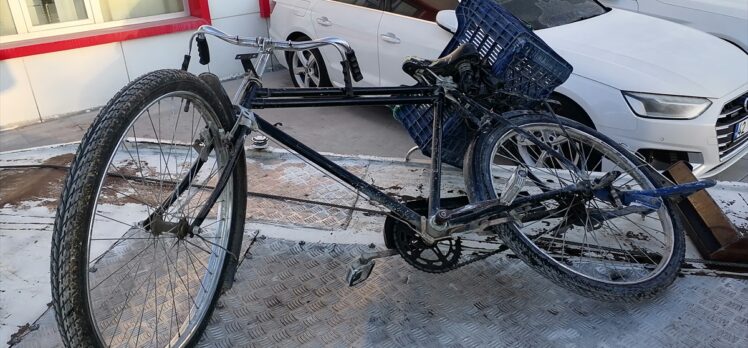 Konya'da kamyonun çarptığı bisikletli ağır yaralandı