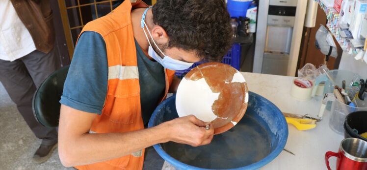 Kütahya'da höyük kazısında 4 bin 500 yıllık urgan parçalarına rastlandı