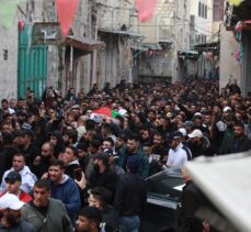 Nablus'ta İsrail güçlerinin açtığı ateş sonucu ölen Filistinli toprağa verildi