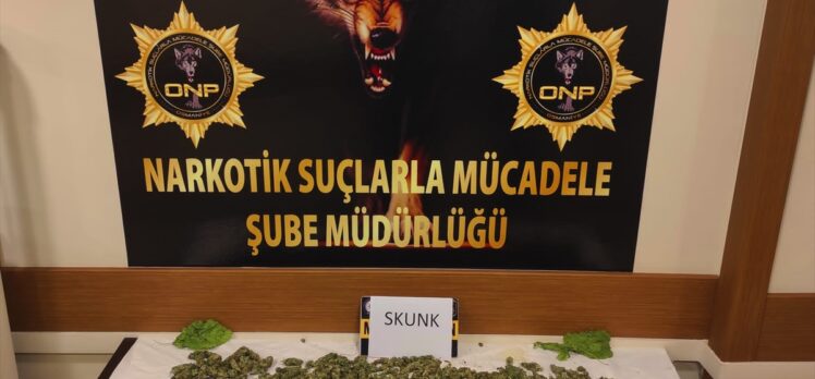 Osmaniye'de yolcu otobüsünde 3 kilo 400 gram uyuşturucu ele geçirildi