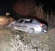 Şanlıurfa'da otomobil, kamyonetle çarpıştı 12 kişi yaralandı