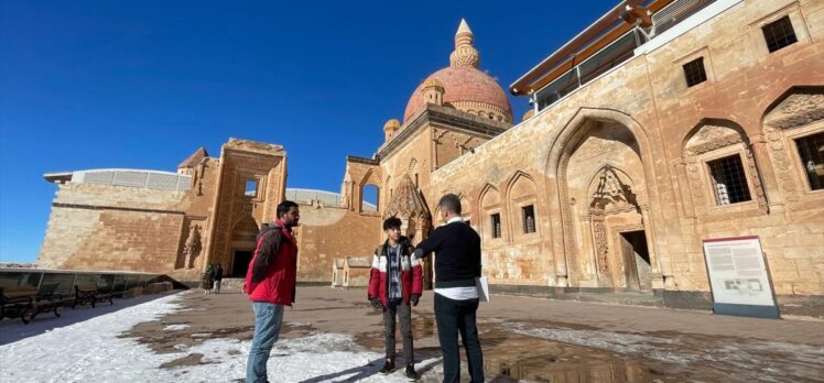 238 yıllık İshak Paşa Sarayı'nda “merkezi ısıtma sistemi” izleri