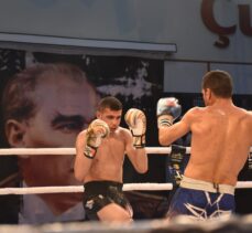 Adana'da “Star Fight Arena Muaythai Gecesi” düzenlendi