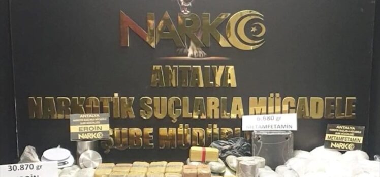 Antalya'da 37 kilo 550 gram uyuşturucu ele geçirildi