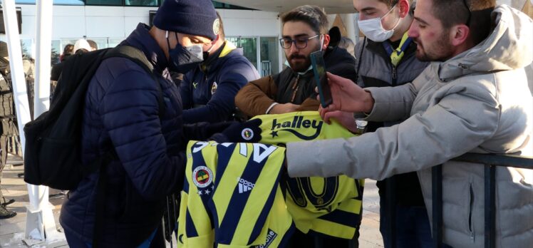 Fenerbahçe kafilesi Sivas'a geldi