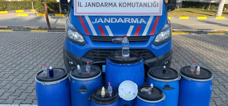 Kastamonu'da 420 litre kaçak içki ele geçirildi