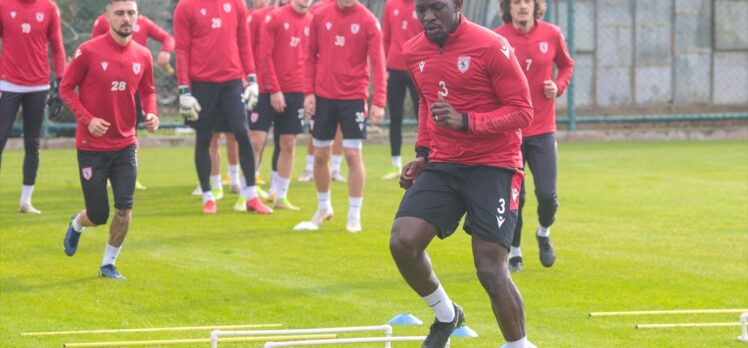 Samsunspor, Antalya'da kampa girdi