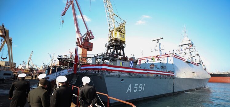 STM Genel Müdürü Güleryüz, TCG Ufuk gemisinin hizmete giriş töreninde konuştu: