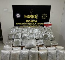 Konya'da kamyonda 64 kilogram skunk ele geçirildi