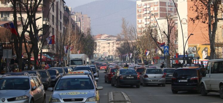 Kosova'nın kuzeyinde barikatların kaldırılmasıyla hayat normale dönüyor