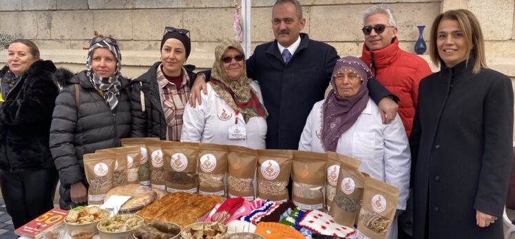 Bakan Özer, Kapadokya Gastronomi Mesleki ve Teknik Anadolu Lisesi'nin açılışında konuştu: