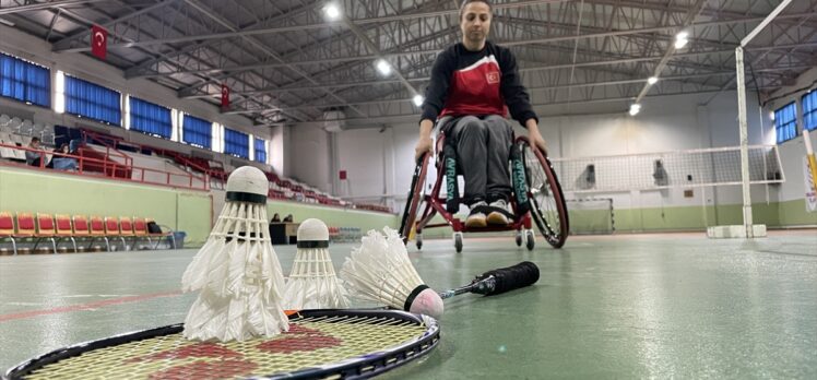 Para badmintonla adını dünyaya duyuran Emine Seçkin'in gözü zirvede: