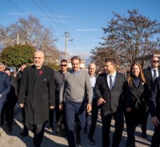 Yunanistan Başbakanı Miçotakis, Arnavutluk’taki Yunan azınlık mensuplarıyla bir araya geldi