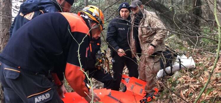 Bursa'da ormanlık alanda ayağı burkularak mahsur kalan kişiye ekipler ulaştı