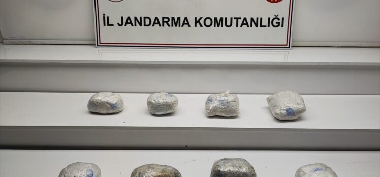 Hakkari kırsalında 10 kilo 900 gram uyuşturucu ele geçirildi