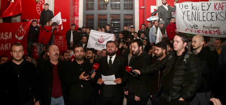 İsveç'te Kur'an-ı Kerim yakılması İstanbul'da protesto edildi