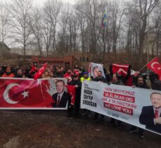 İsveç'te terör örgütü PKK/YPG destekçilerinin provokasyonu protesto edildi