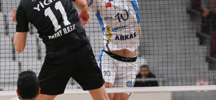 Voleybol: AXA Sigorta Efeler Ligi