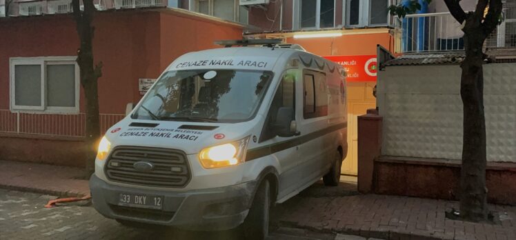 GÜNCELLEME- Mersin'de otobüsün tıra çarpması sonucu 3 kişi öldü, 23 kişi yaralandı