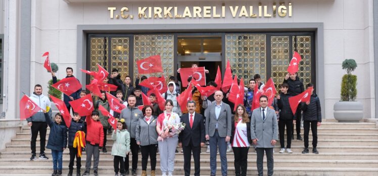 Okçulukta, altın madalya kazanan Dilara Ecem Deniz, Kırklareli'nde törenle karşılandı