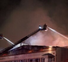 Pendik'te cam fabrikasında yangın çıktı