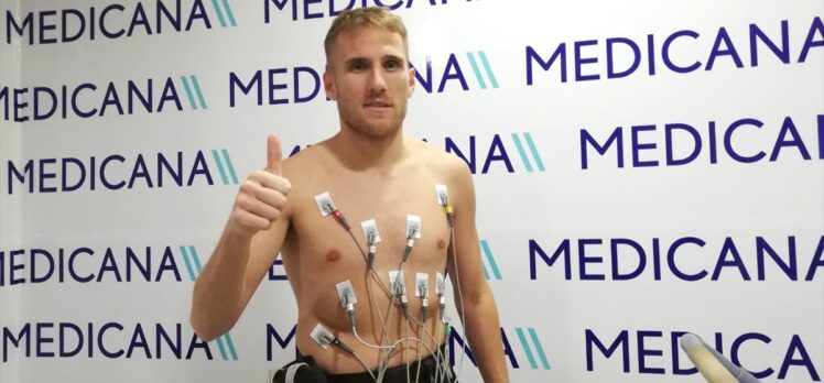 Sivasspor'un yeni transferi Samu Saiz, sağlık kontrolünden geçti