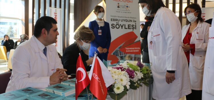 TOÇEV Başkanı Ebru Uygun, Medical Point Gaziantep'te sağlık çalışanlarıyla bir araya geldi