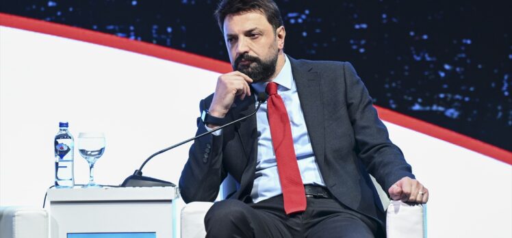 Türkiye Mezunları Forumu'nda “Yeni Medya ve Güvenilir Bilgi” konuşuldu