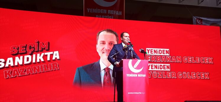 Yeniden Refah Partisi Genel Başkanı Erbakan, İstanbul'da Sandık Başmüşahitleri Toplantısı'na katıldı