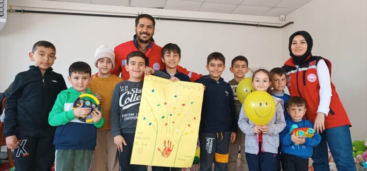 Adıyaman ve Malatya'daki depremzede çocuklara psikososyal destek hizmetleri sürüyor