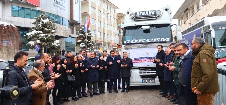 AK Parti Ankara İl Başkanlığı, acil yardım malzemeleri yüklü 6 tırı deprem bölgesine gönderdi