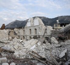 Antakya'daki Rum Ortodoks Kilisesi de depremlerde yıkıldı