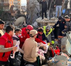 “Asrın felaketi”nde Hatay'da enkaz altında kalan 7 kişi 80 saat sonra kurtarıldı