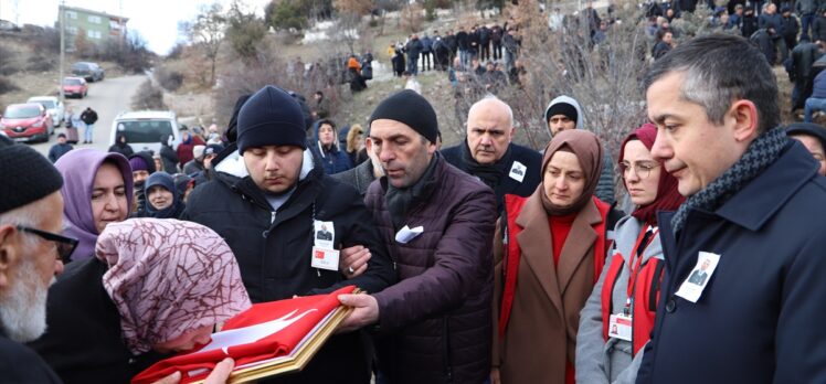 Depremde ölen uzman çavuş ve oğlu Kızılcahamam'da son yolculuklarına uğurlandı