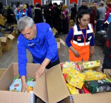 Depremzede teknik direktör, Kırıkkale'de yardım faaliyetlerine katılıyor