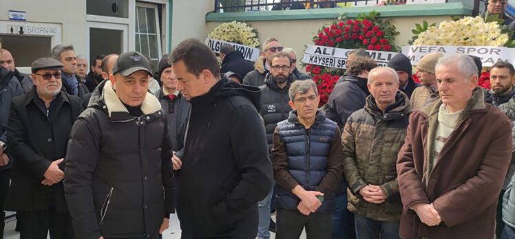 Fatih Karagümrük Başkanı Süleyman Hurma'nın annesi son yolculuğuna uğurlandı